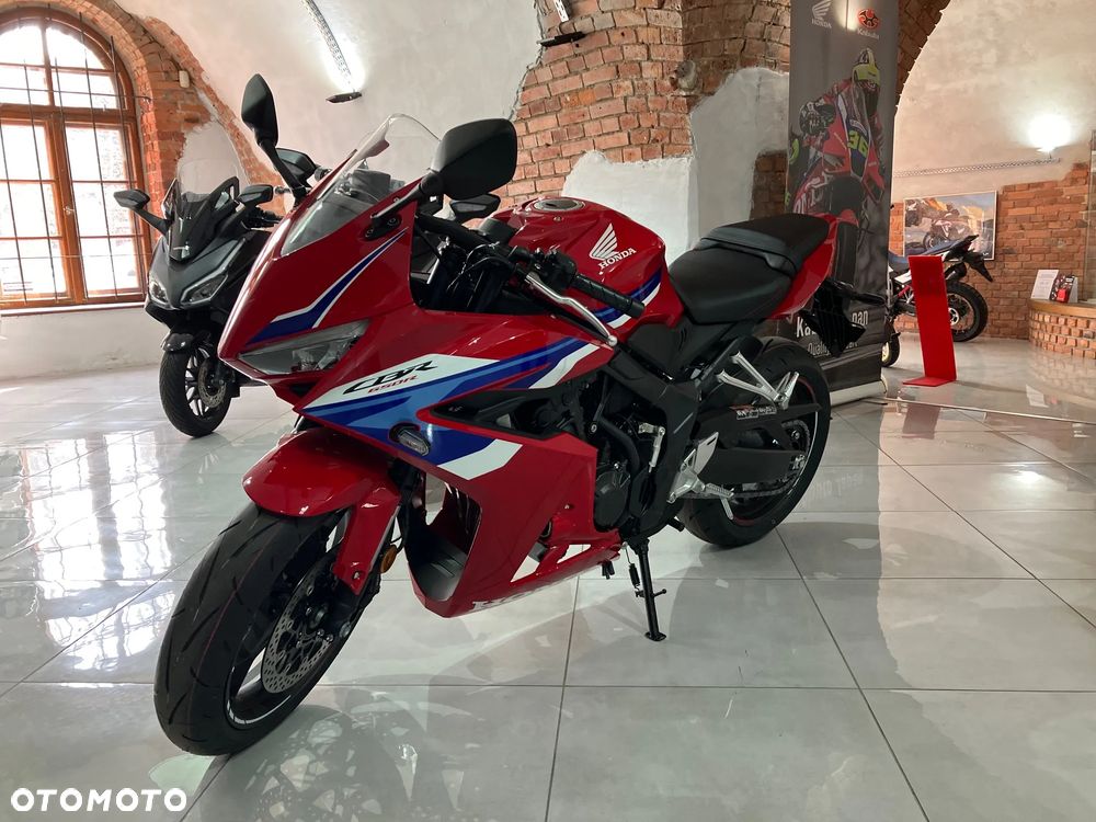 Honda CBR - 1