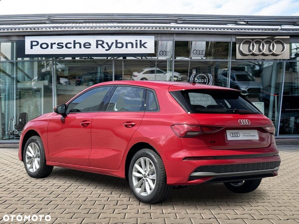 Audi A3 Sportback - 3