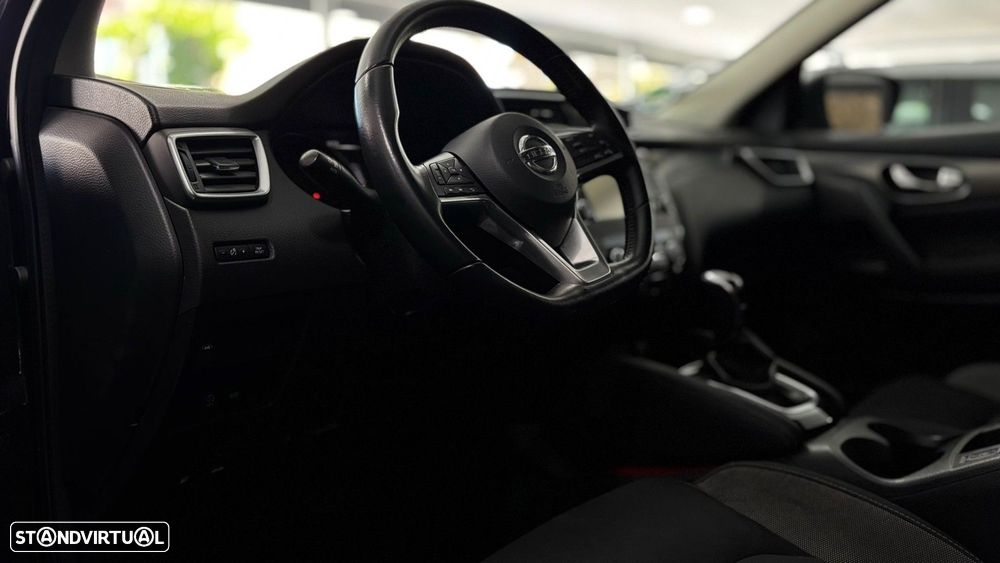 Nissan Qashqai 1.2 DIG-T N-Connecta 18 Xtronic - 10