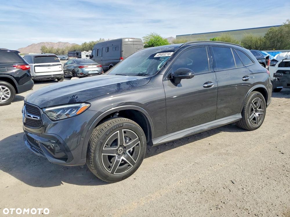 Mercedes-Benz GLC - 2