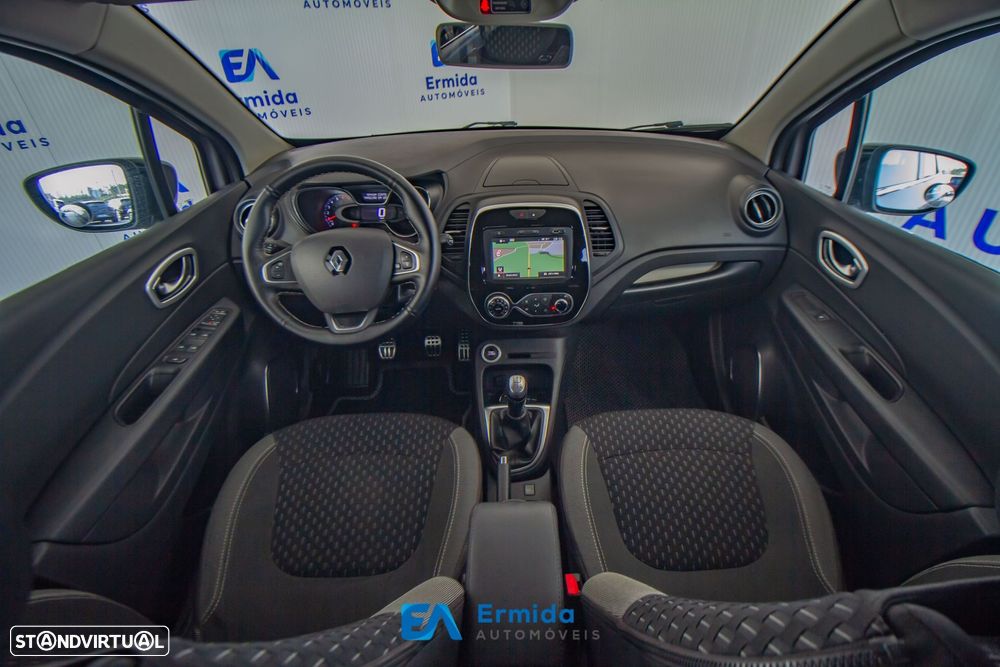 Renault Captur - 23