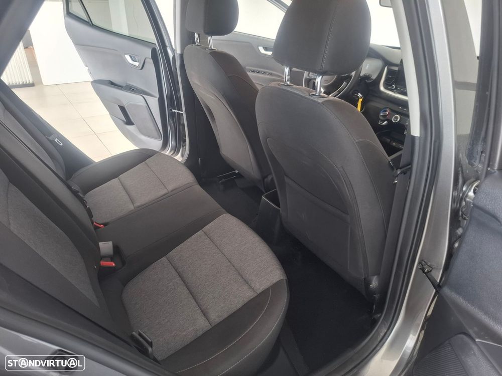 Kia Stonic 1.2 Dynamic - 11
