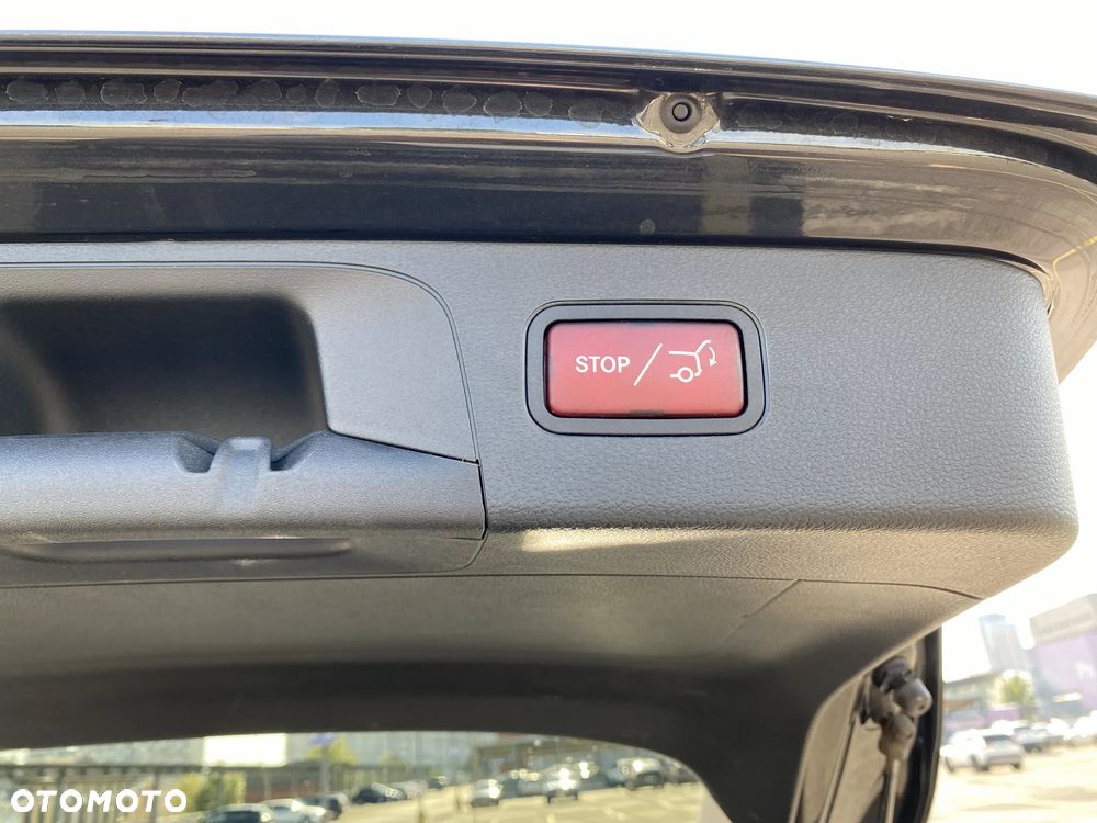 Mercedes-Benz GLC 300 e 4-Matic Business Edition - 9