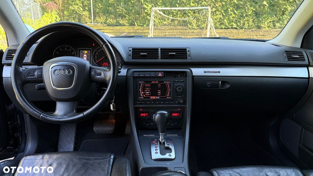 Audi A4 Avant - 11