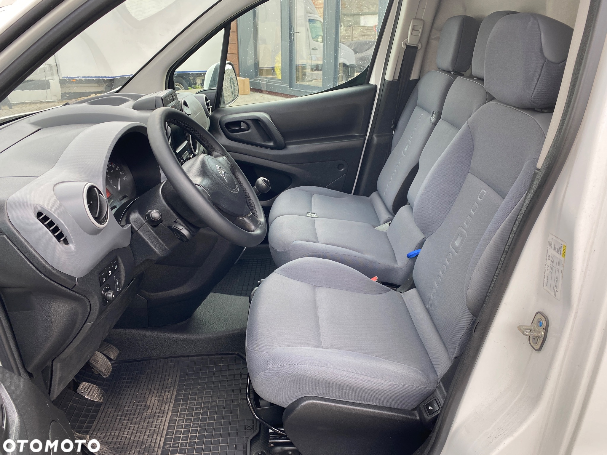 Citroën BERLINGO - 9