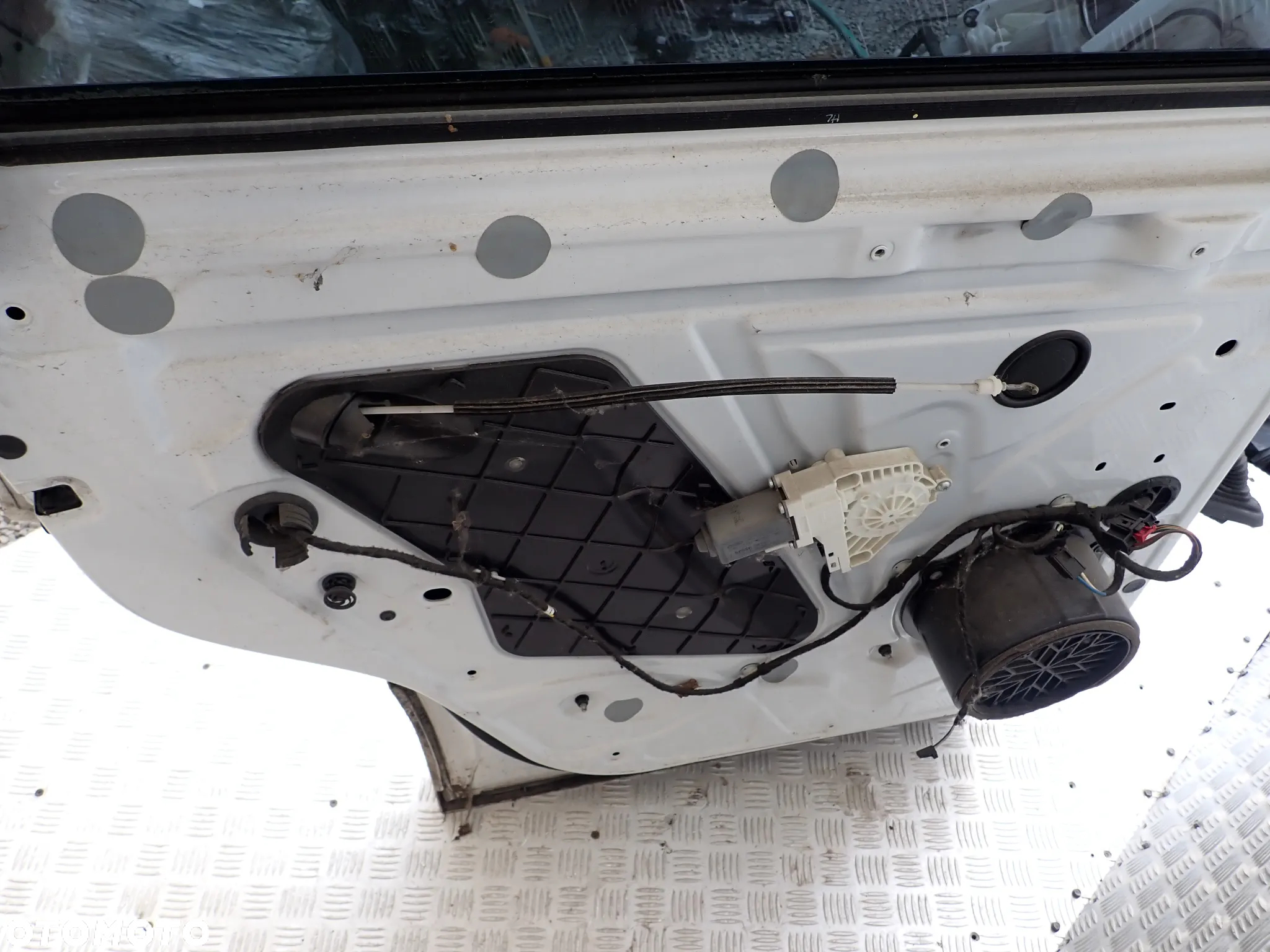 DRZWI LEWY PRZÓD / TYŁ AUDI Q7 4L KOD LAKIERU LY9C - 7