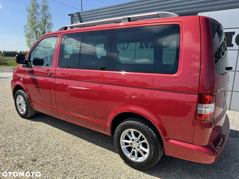 Volkswagen Multivan - 11