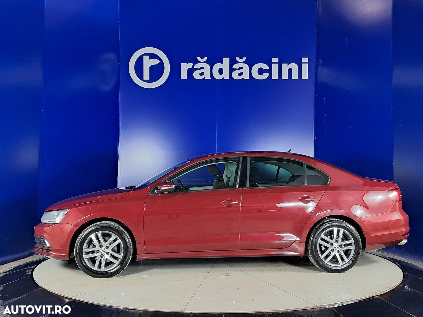 Volkswagen Jetta - 2