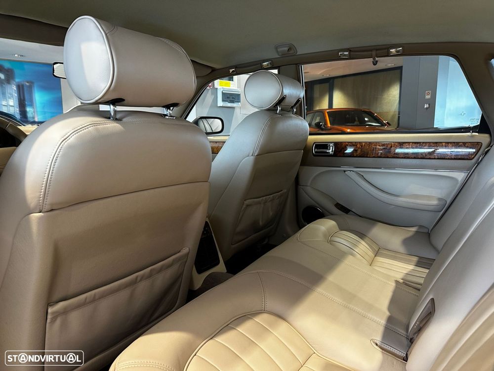 Jaguar Sovereign 3.2 Aut. - 27