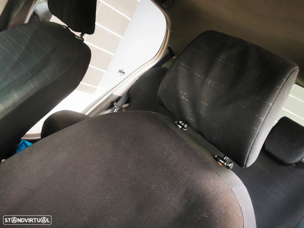 Toyota Yaris 1.0 VVT-i AC - 24