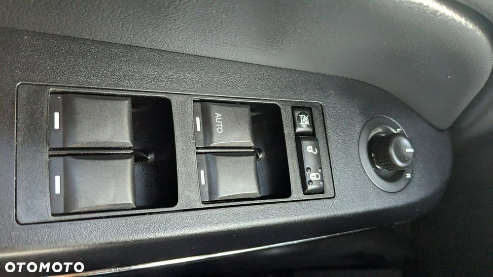 Jeep Compass - 33