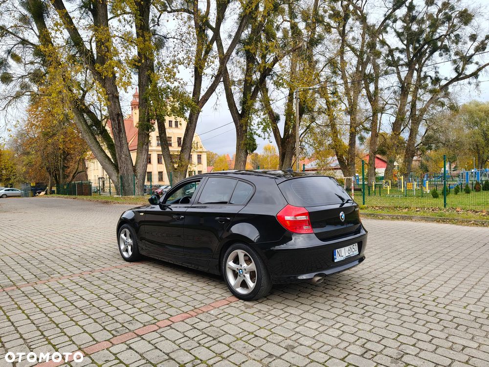 BMW Seria 1 118d Sport Line - 3