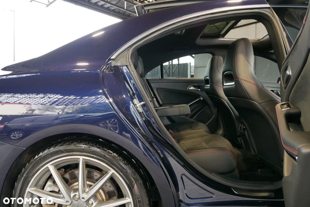 Mercedes-Benz CLA AMG 45 4Matic AMG Speedshift DCT 7G - 11