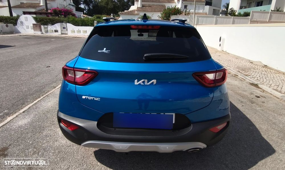 Kia Stonic 1.2 MPi Dynamic - 11