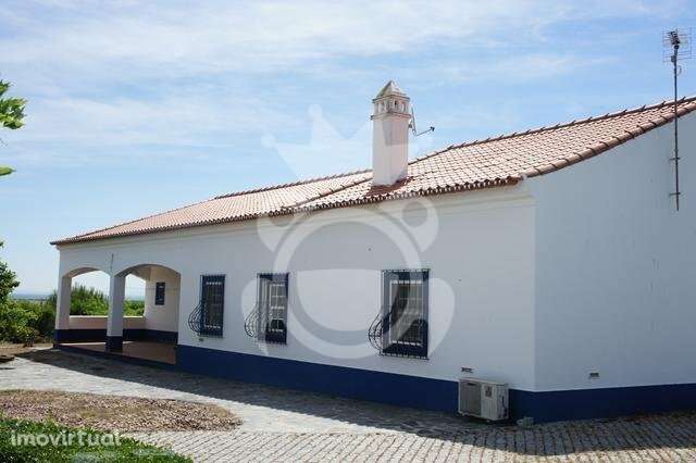 Monte alentejano no Outeiro/Monsaraz - Grande imagem: 2/29