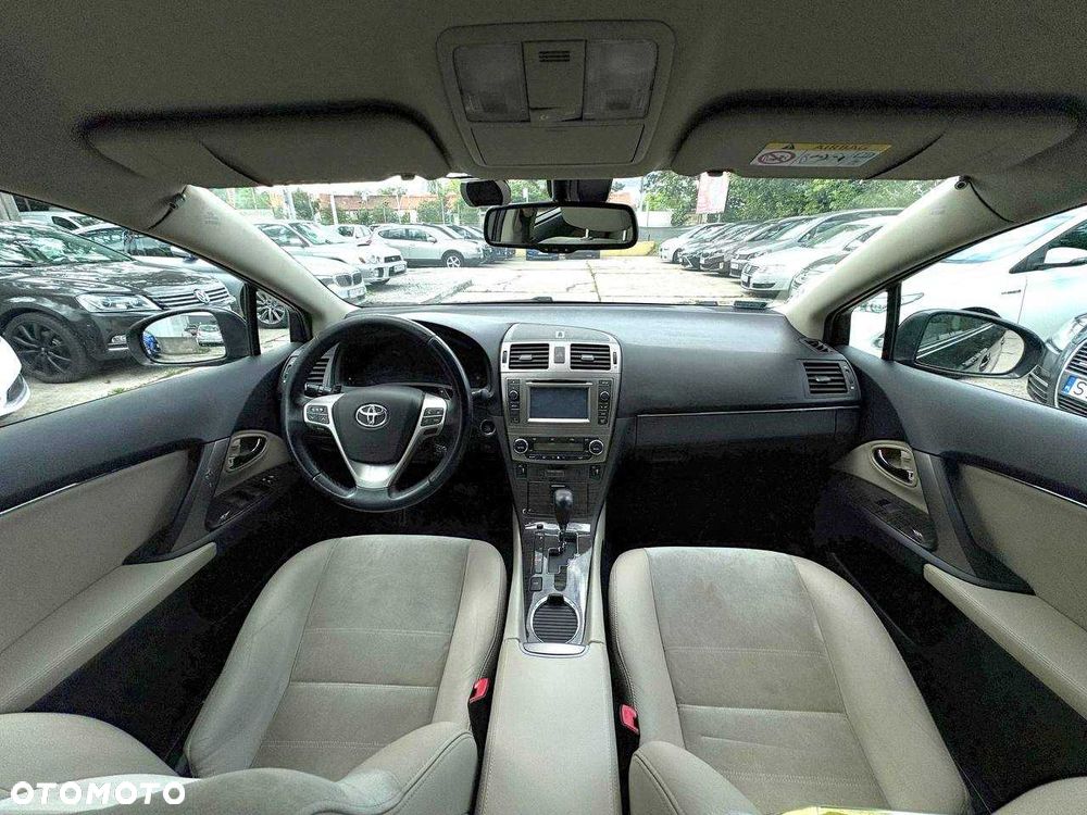 Toyota Avensis - 5