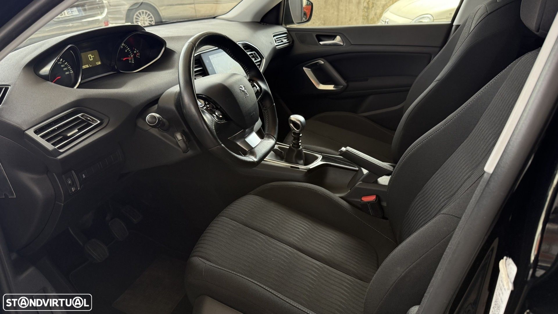 Peugeot 308 1.2 PureTech Allure J17 - 21