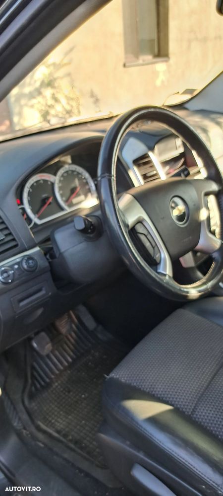 Chevrolet Captiva 2.0 G5 AWD 7 loc. LS - 7