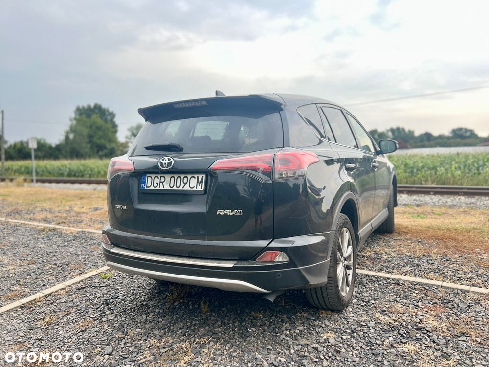 Toyota RAV4 - 6