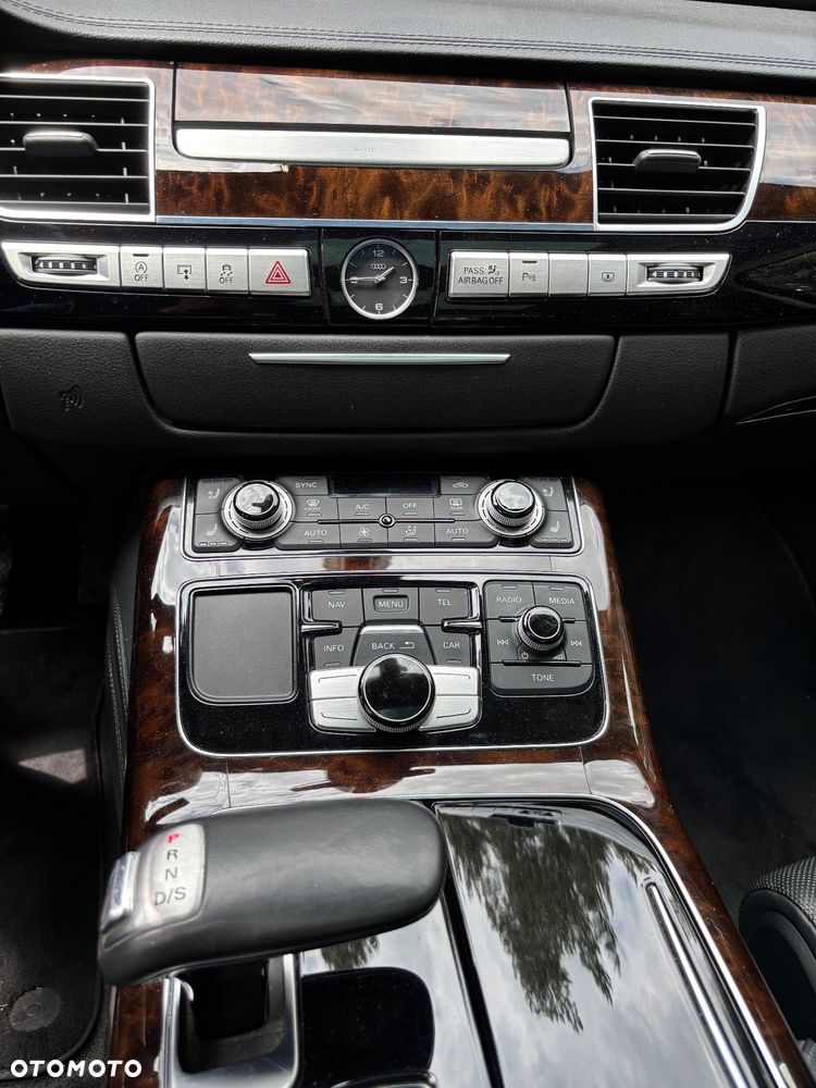 Audi A8 4.0 TFSI L Quattro - 12