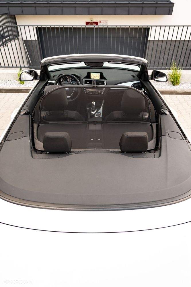 BMW Seria 2 218d - 19