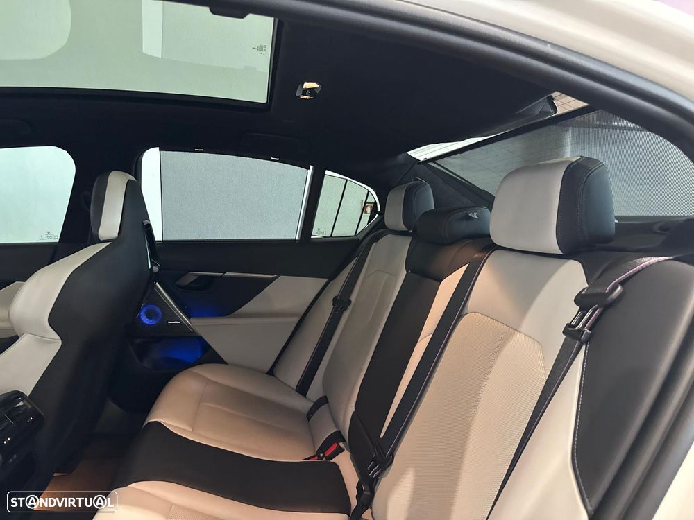 BMW M5 Standard - 14