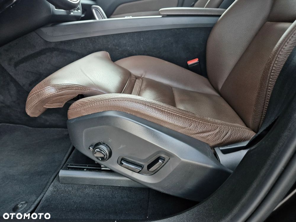 Volvo XC 60 B4 B Geartronic Inscription - 24