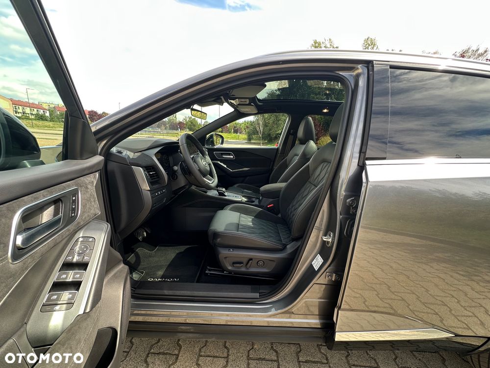 Nissan Qashqai 1.3 DIG-T MHEV Xtronic Tekna+ - 26