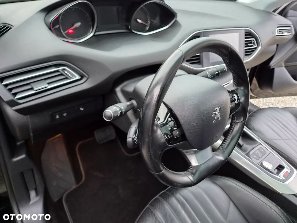Peugeot 308 BlueHDi 120 EAT6 Stop & Start Business-Line - 22