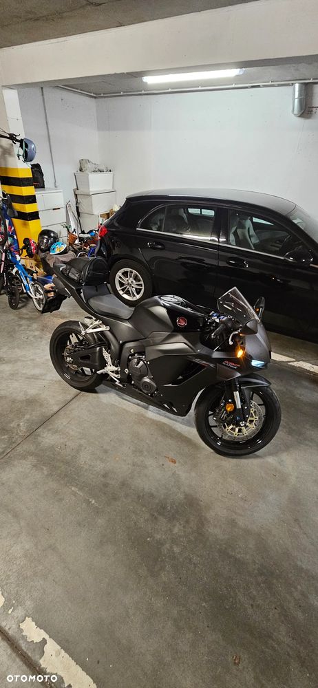 Honda CBR - 11