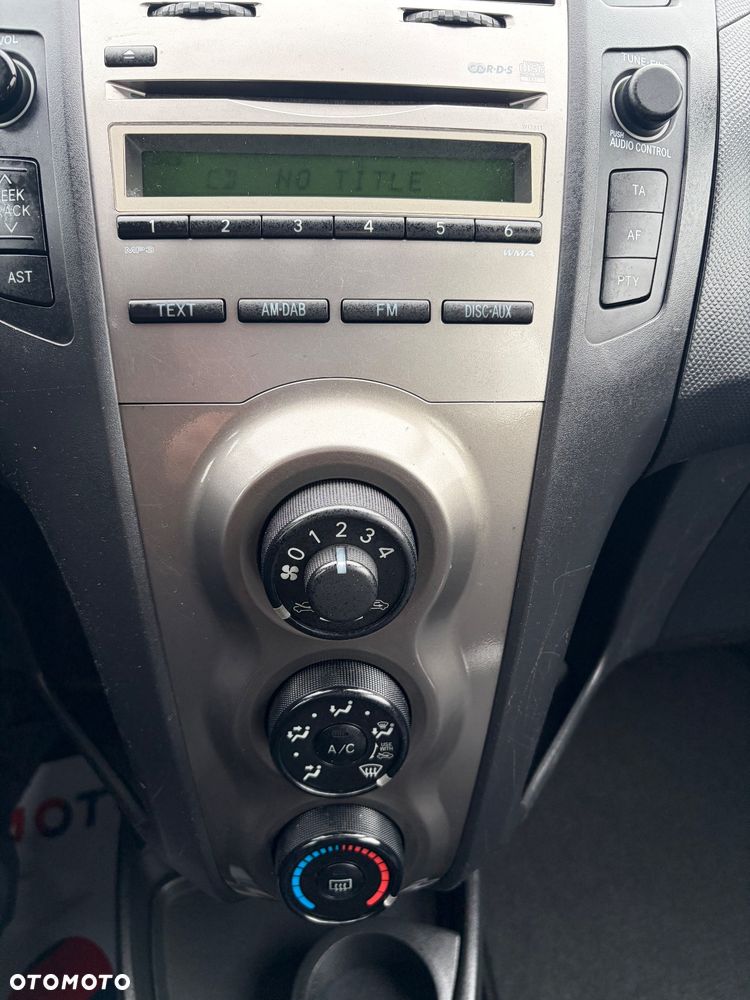 Toyota Yaris 1.33 VVT-i Executive - 16