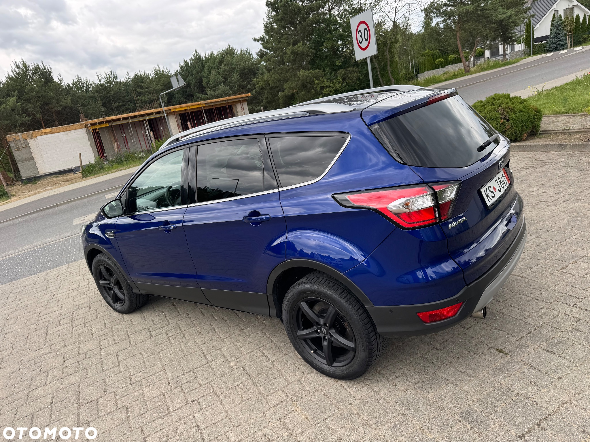 Ford Kuga 1.6 EcoBoost 2x4 Titanium - 11
