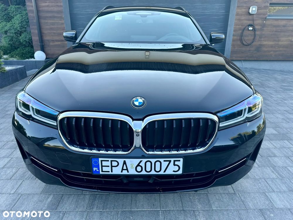 BMW Seria 5 520d mHEV - 4