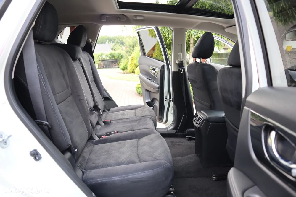 Nissan X-Trail 1.6 DCi N-Connecta - 12