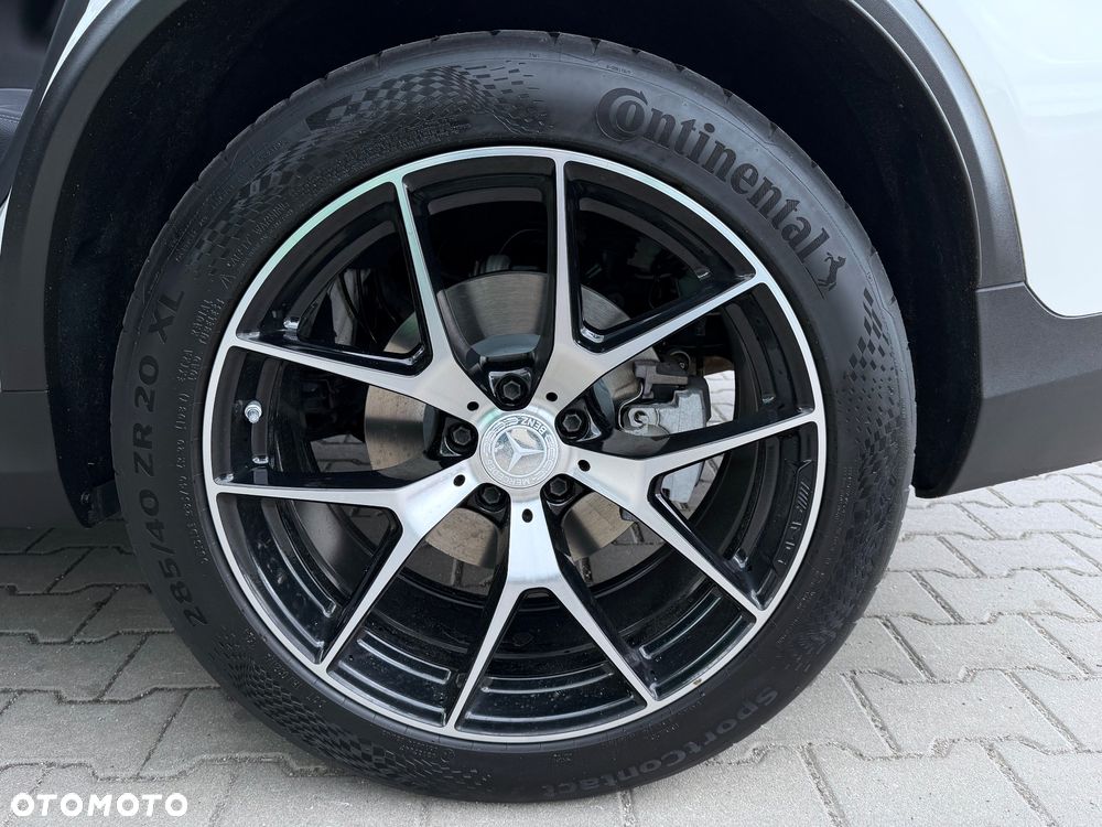 Mercedes-Benz GLC 300 de 4Matic 9G-TRONIC AMG Line - 21