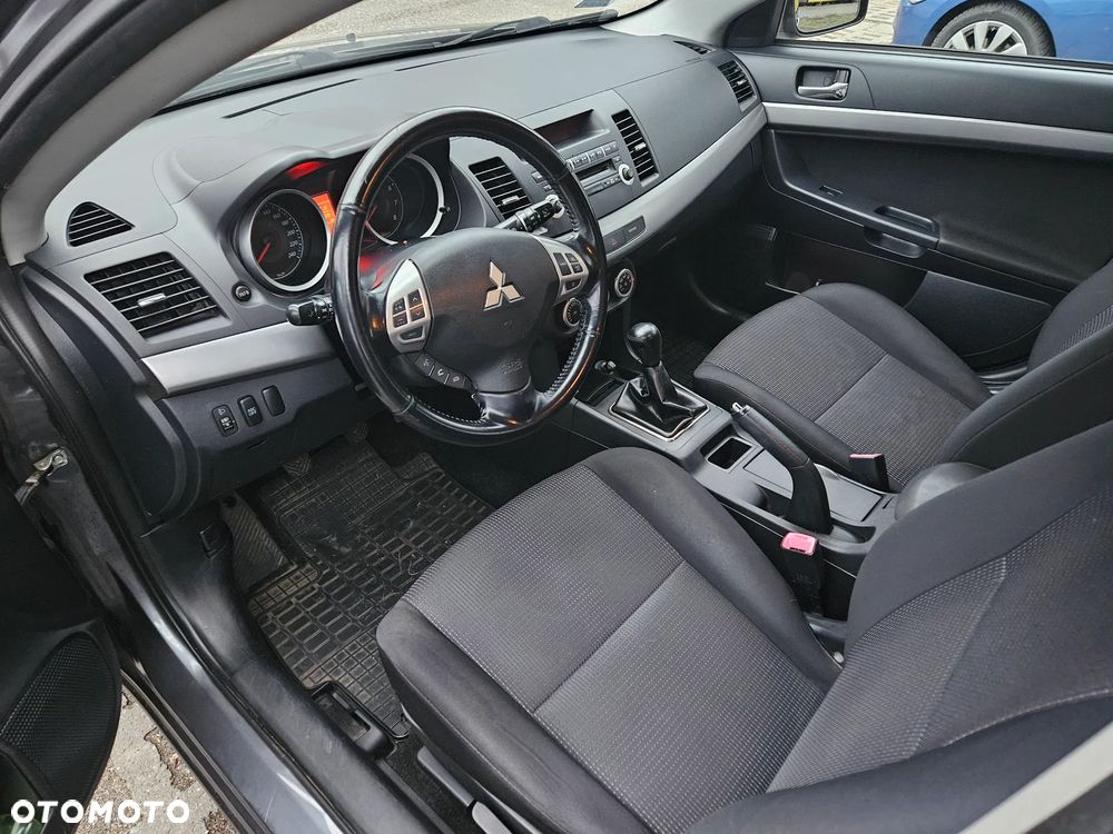 Mitsubishi Lancer 1.8 Inform - 7