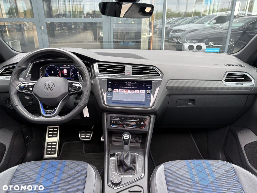 Volkswagen Tiguan - 10