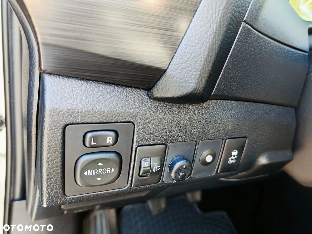 Toyota Auris 1.33 VVT-i Active - 8