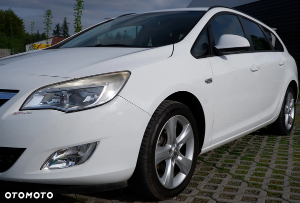 Opel Astra IV 1.4 T Essentia