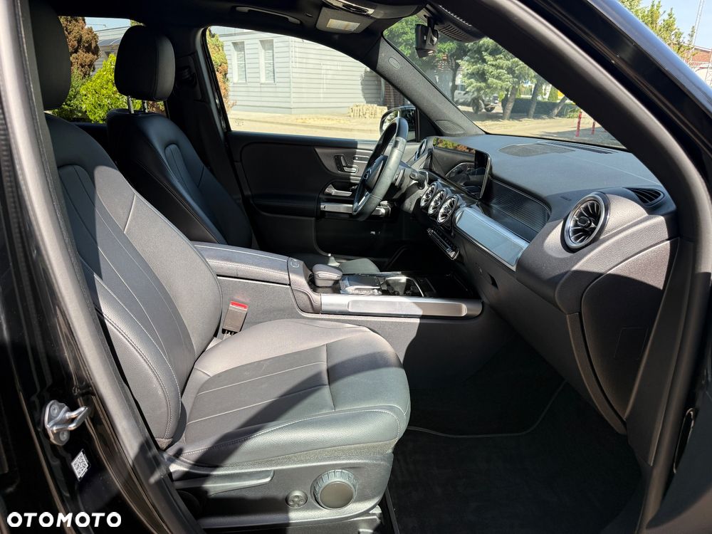Mercedes-Benz GLB - 17