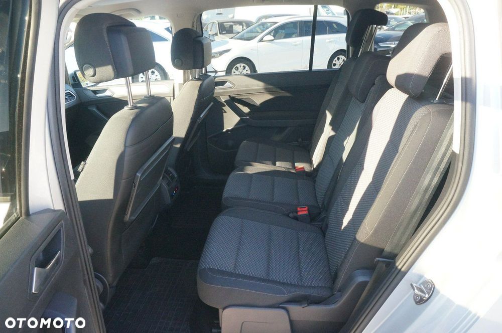 Volkswagen Touran 2.0 TDI BMT Comfortline DSG - 24