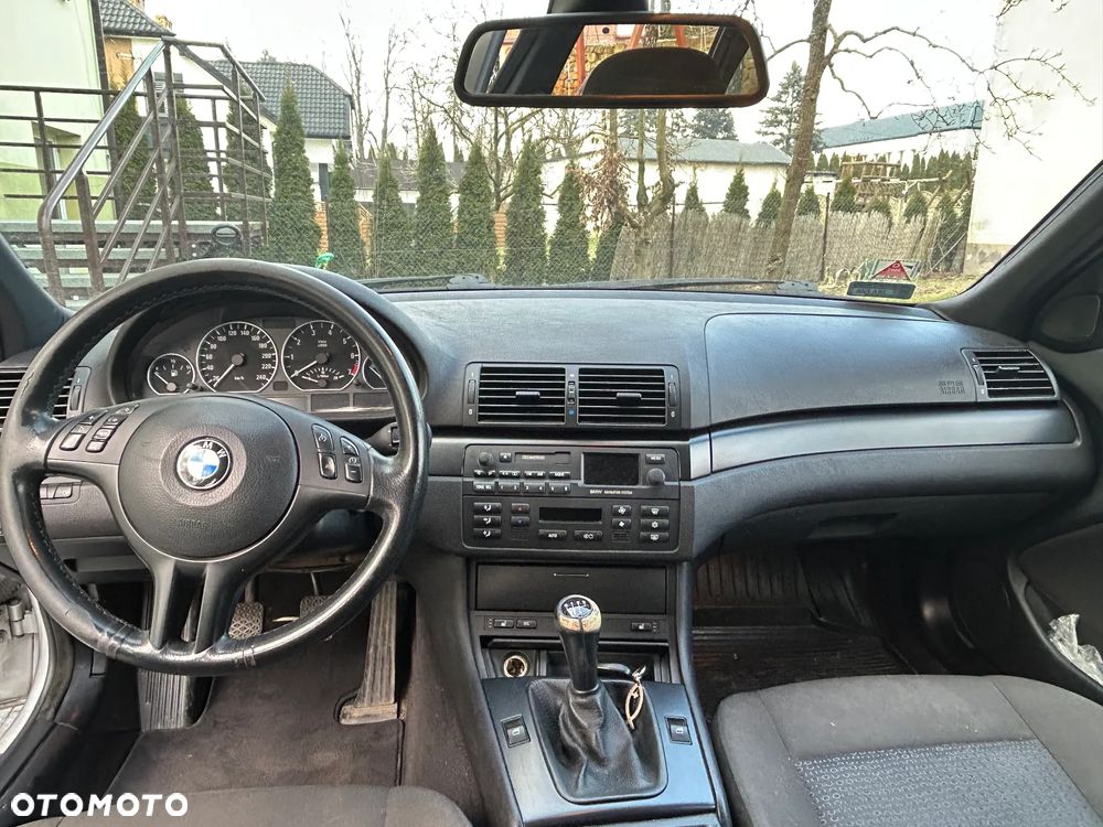 BMW Seria 3 318i - 6