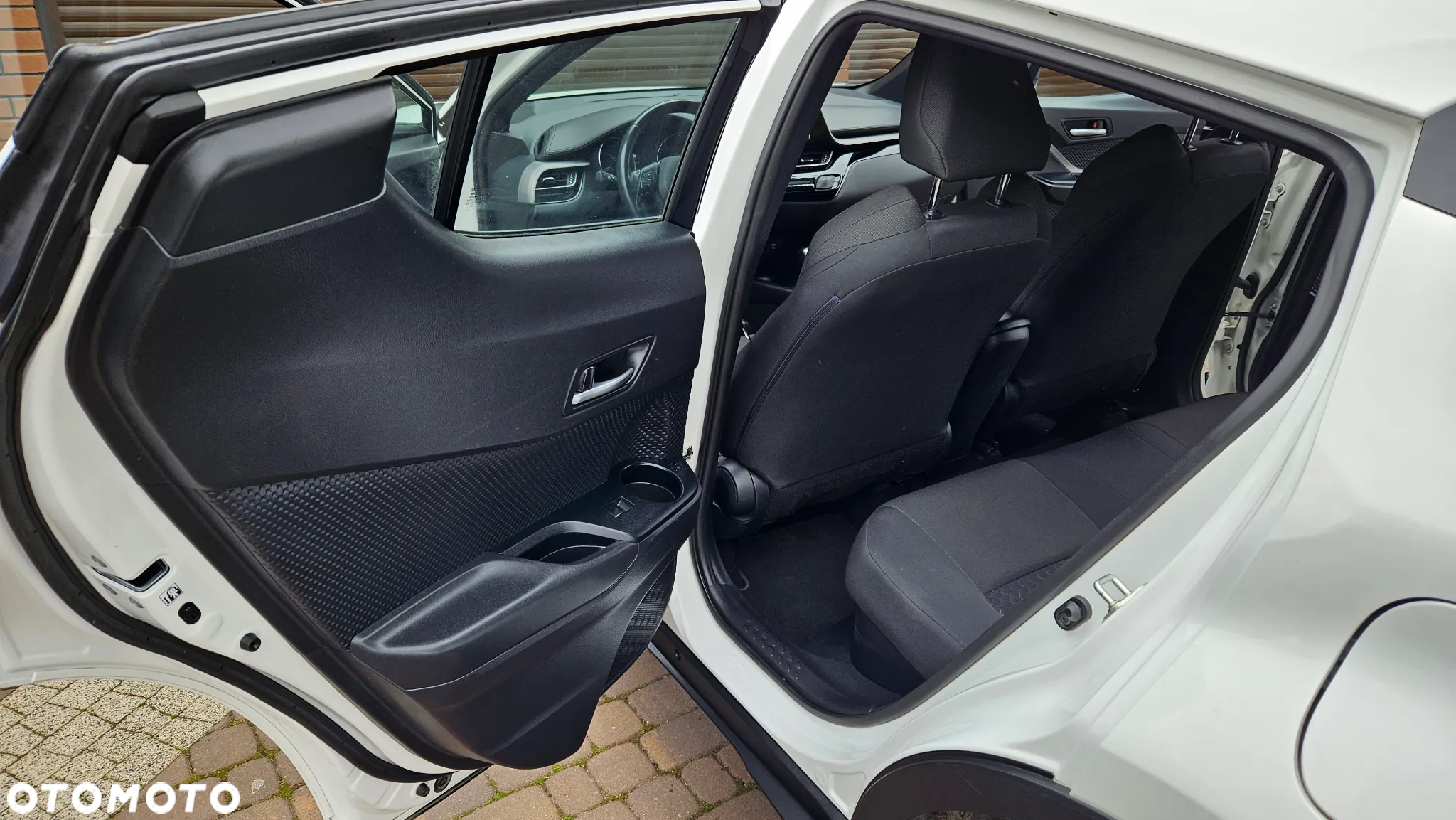 Toyota C-HR - 29
