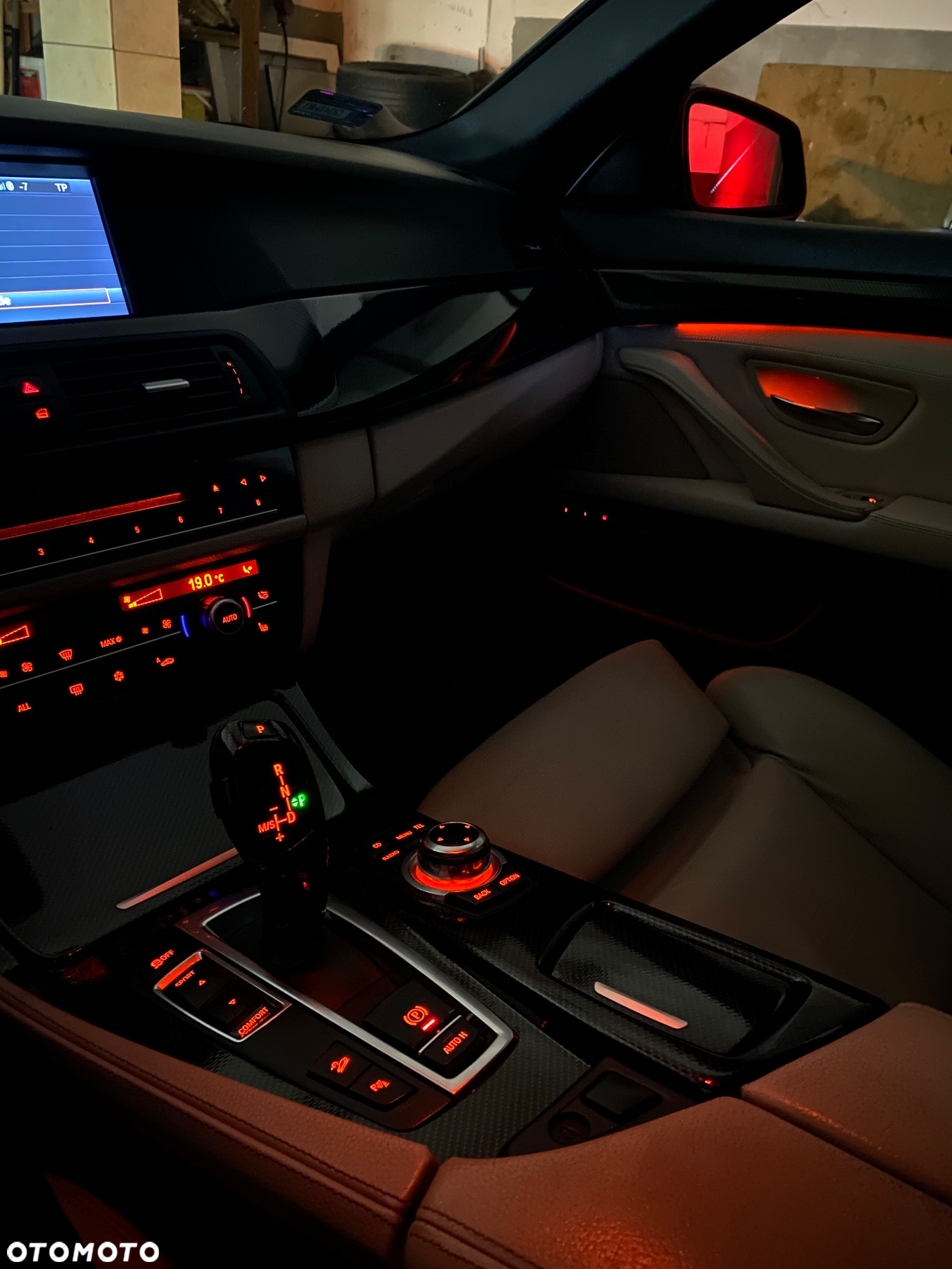 BMW Seria 5 535i xDrive - 39