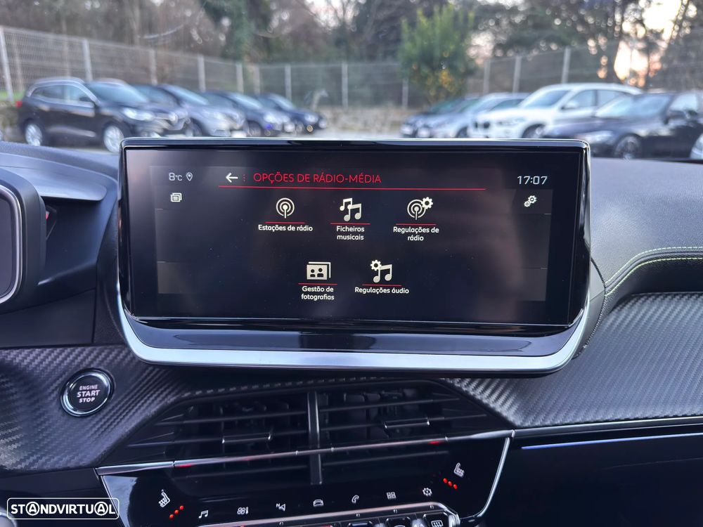 Peugeot 2008 1.2 PureTech GT Pack EAT8 - 29