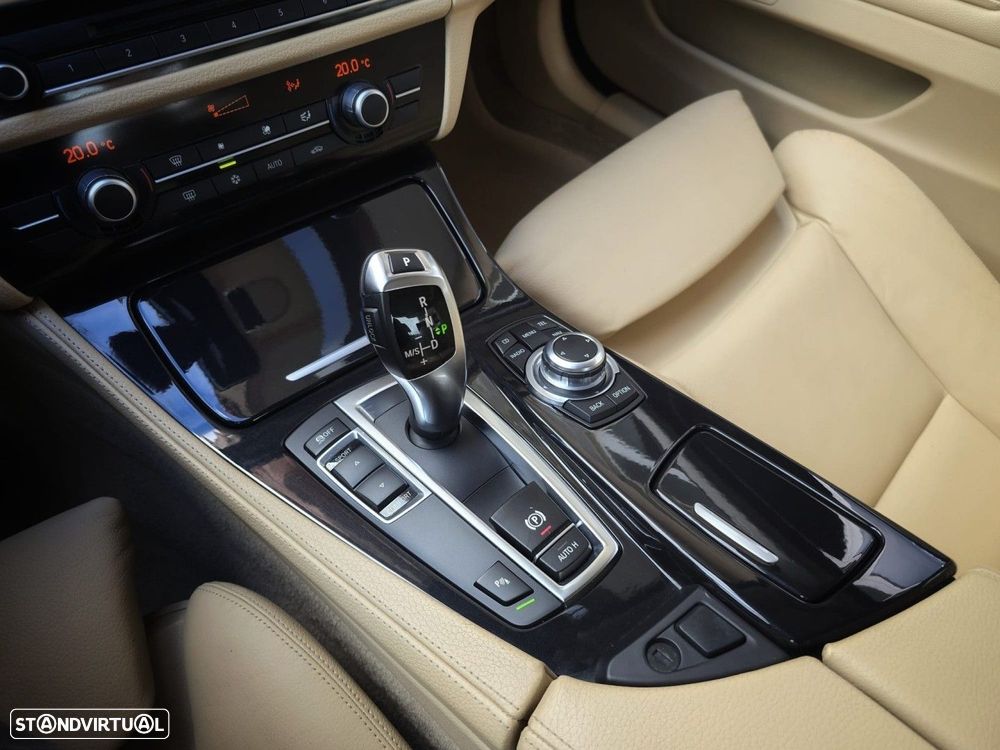 BMW 520 d Line Luxury Auto - 27