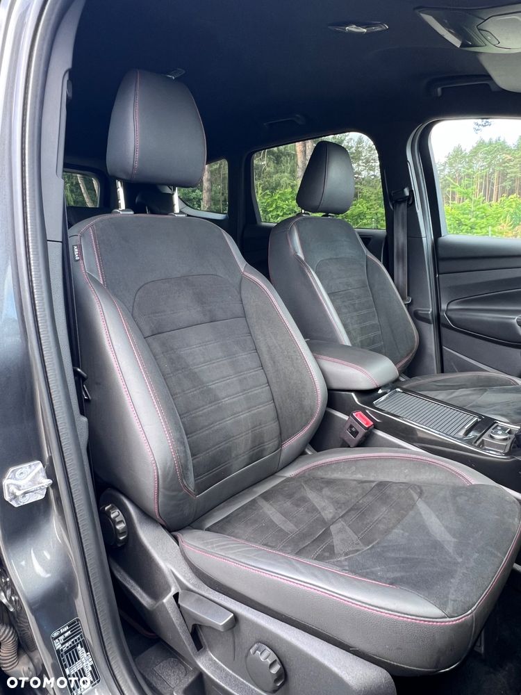 Ford Kuga 2.0 TDCi AWD ST-Line - 19