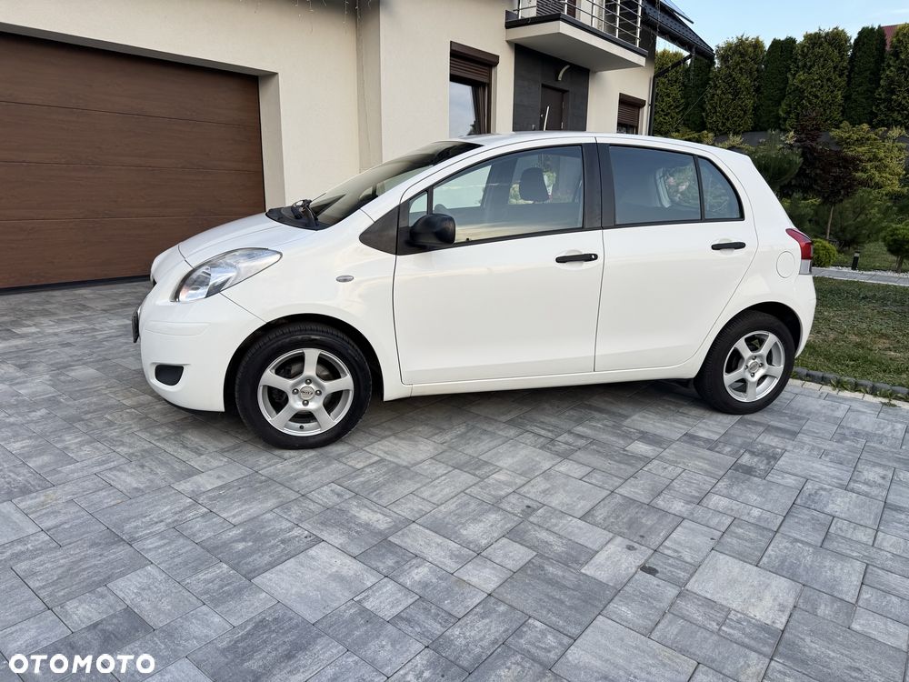 Toyota Yaris - 7