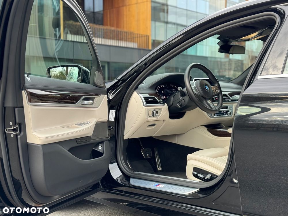BMW Seria 7 730d xDrive mHEV - 6