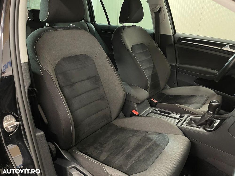 Volkswagen Golf 1.6 TDI DPF BMT Highline - 9